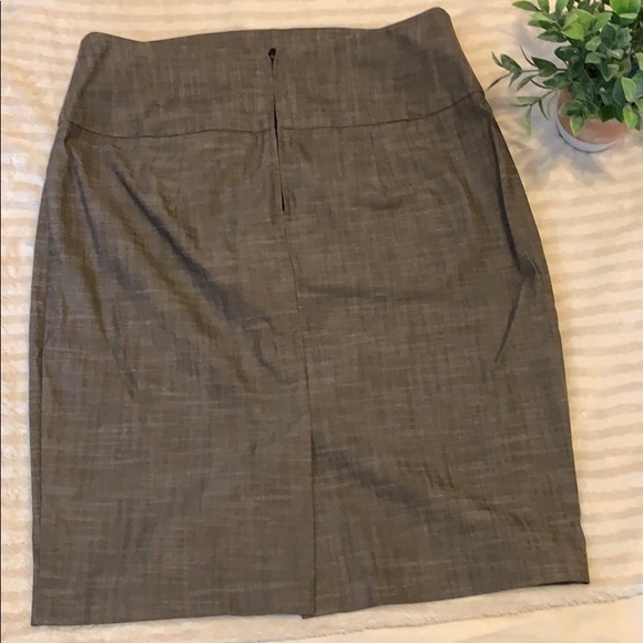 Byline Pencil Skirt - Picture 4 of 5